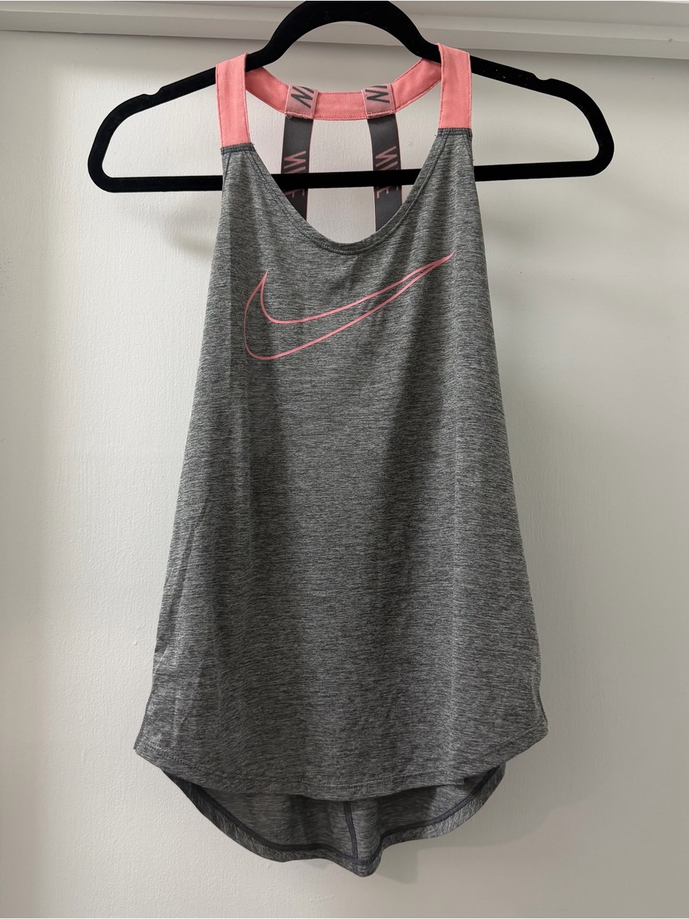 Nike Dri-FIT Gray Pink Racerback Athletic Tank Top Workout Shirt Women’s Small